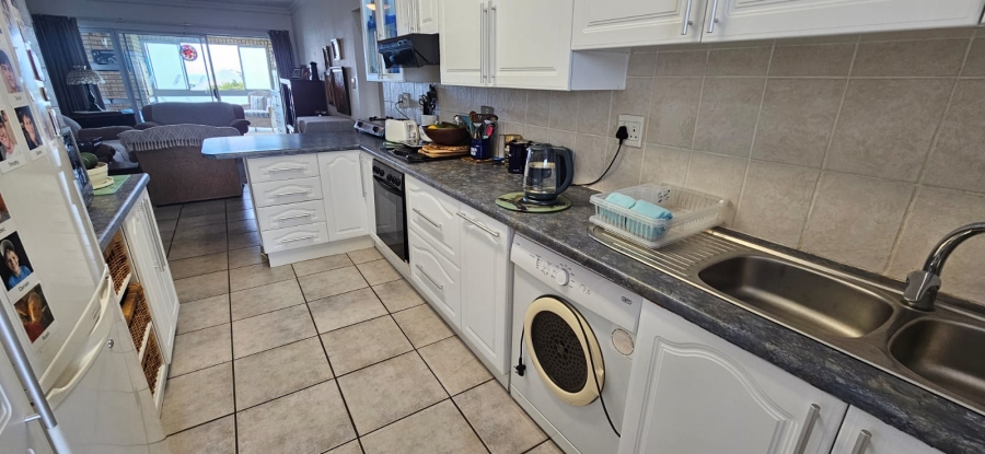 3 Bedroom Property for Sale in Aston Bay Eastern Cape